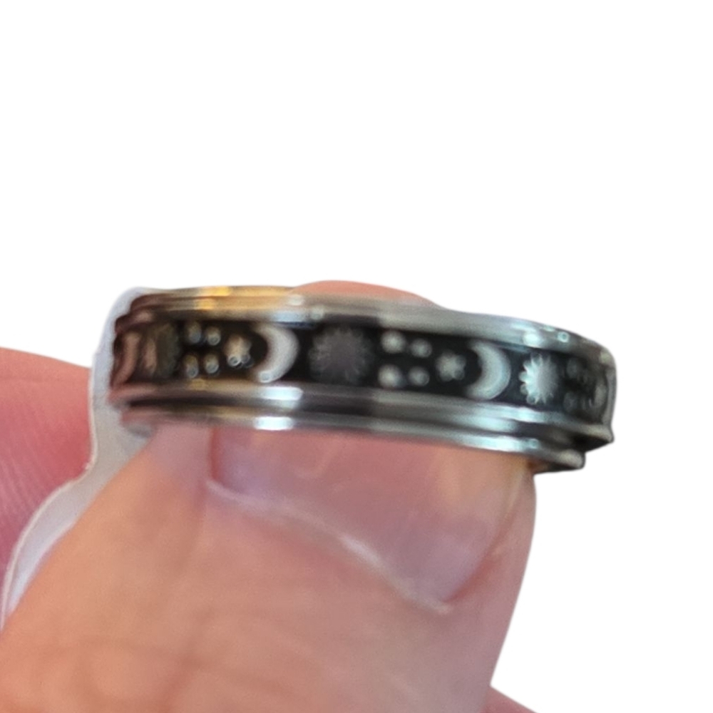 Stainless Steel Celestial Design Fidgit Ring - Picture 3 of 4